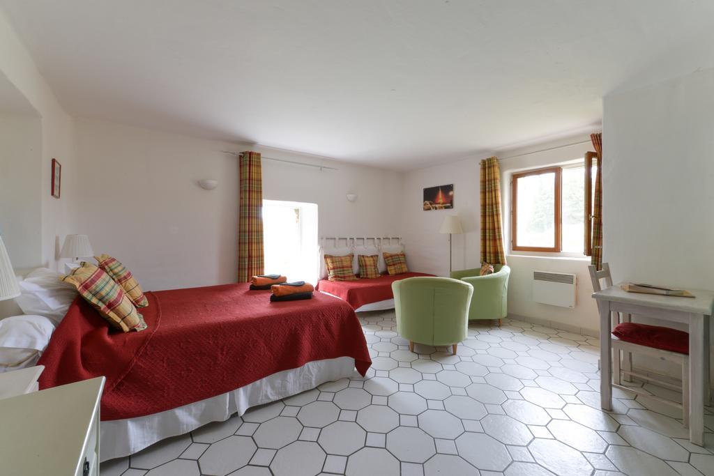 Hotel Le Vieux Platane Cairanne Exterior foto